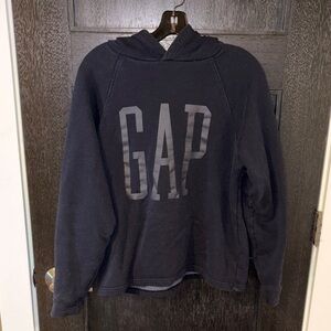 Gap raglan logo hoodie